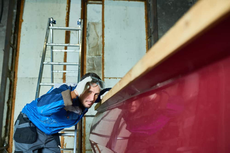 How to Paint Your Boat: 9 Steps to Achieve a Slick Glossy Shine