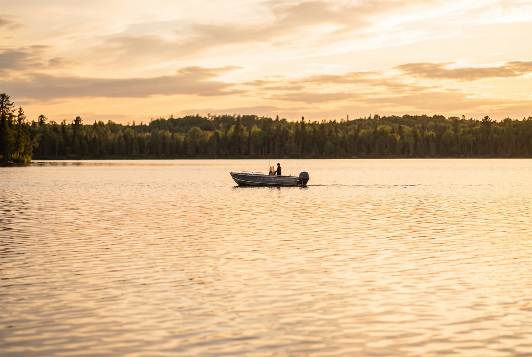 4 Helpful Considerations When Choosing Between the Best Outboard Motors - boating photo