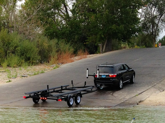 5 Essential Tips for Trailering a Pontoon Boat – Better Boat