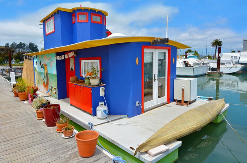 Pontoon Tiny House: Considerations Before Building or Buying
