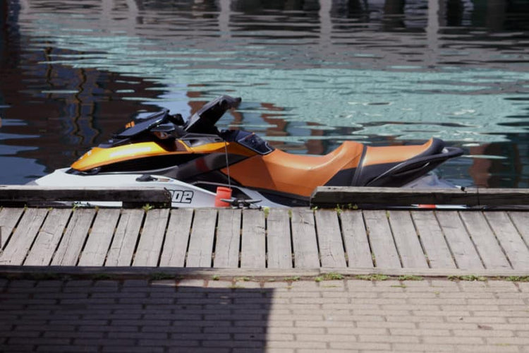 Jet Ski Fenders: Cushion Your PWC From Scratches, Dings and Dents