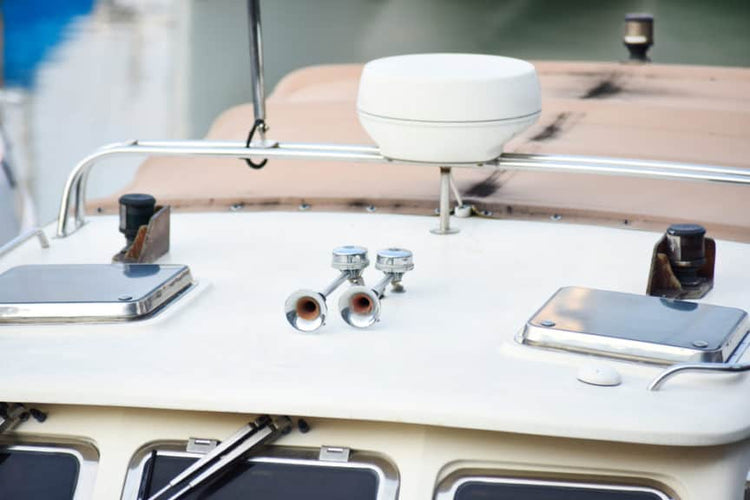 For Your Viewing Pleasure: The Best Marine TV Antenna for Boats
