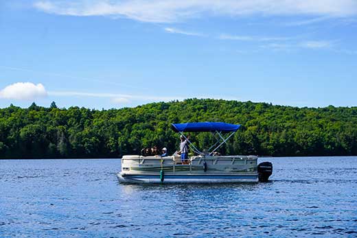 Nothing Lasts Forever: How to Handle Pontoon Boat Replacement